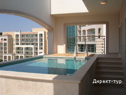 Penthouse_suite_pool