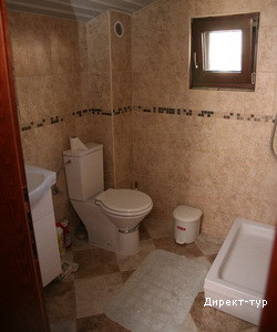 app2 bathroom